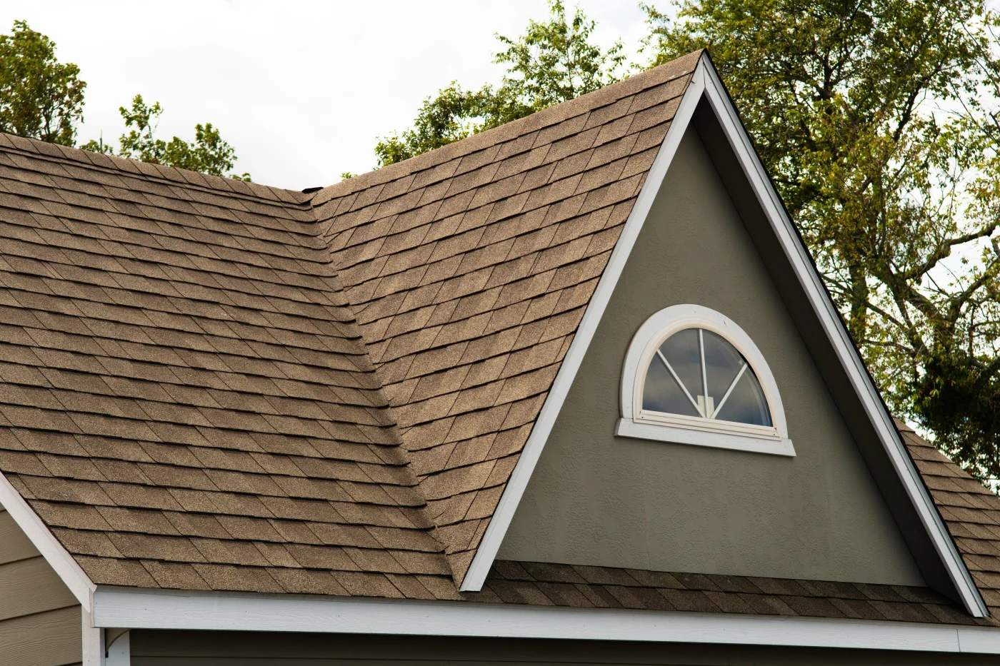 Asphalt shingle roof on a new home