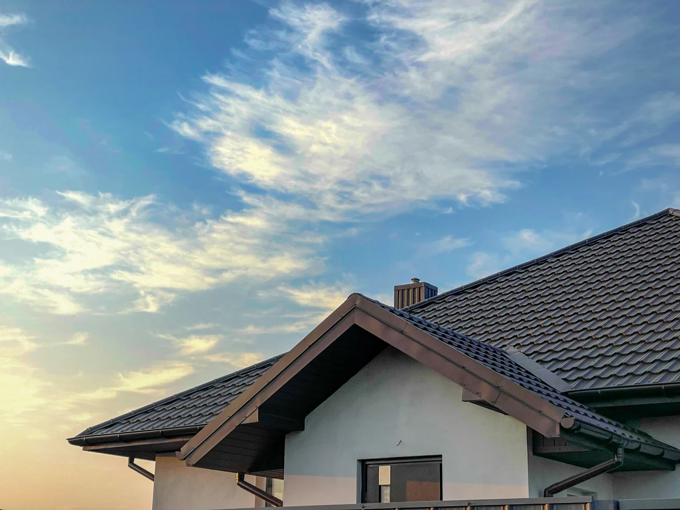 Tools against asphalt shingles