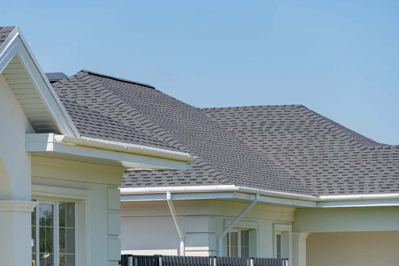 Grey asphalt shingle roof on large Alafaya home repaired by Universal Roof & Contracting